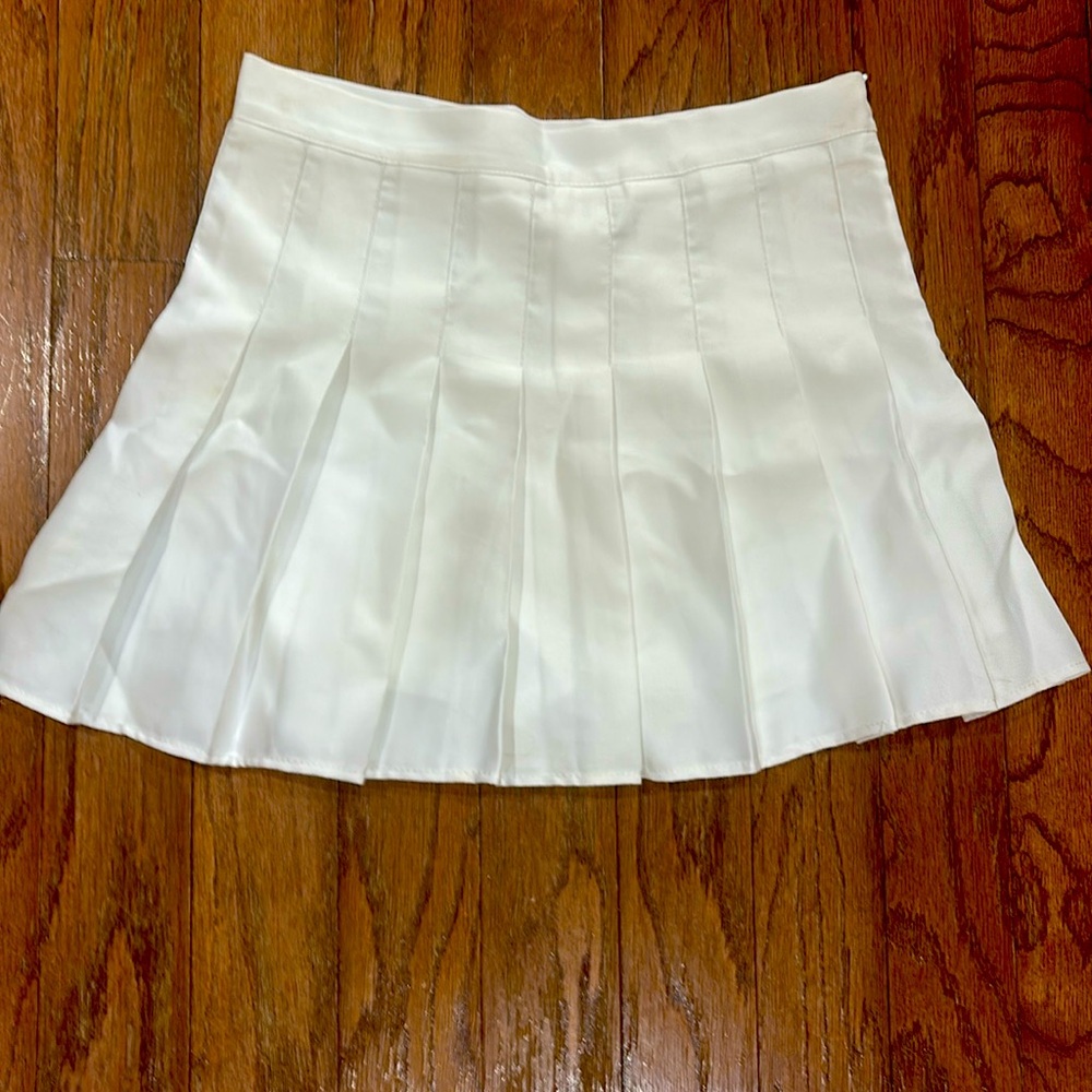 Large Cream Pleated skirt
